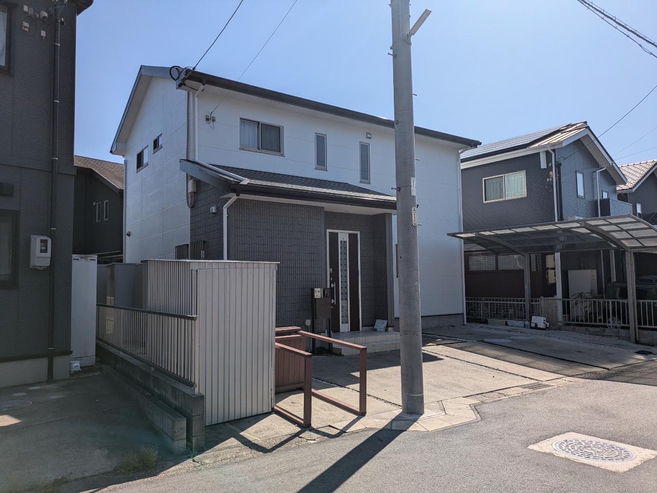 愛媛県松山市　O様邸 外壁屋根塗装リフォーム／屋根瓦ビス緩み戻し